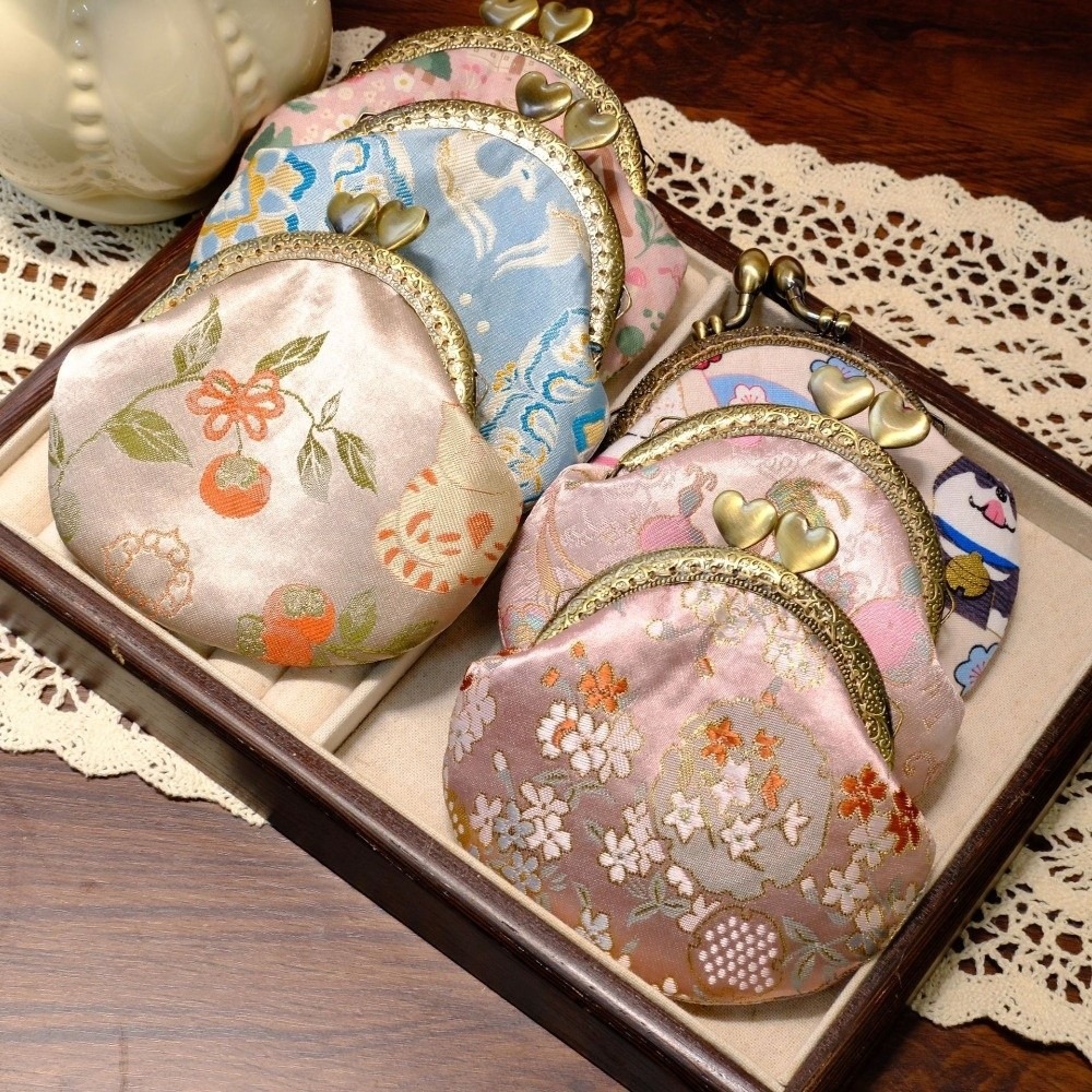 Embroidery Wallet - Anti-lost Kiss Lock Coin Purse Polyester
