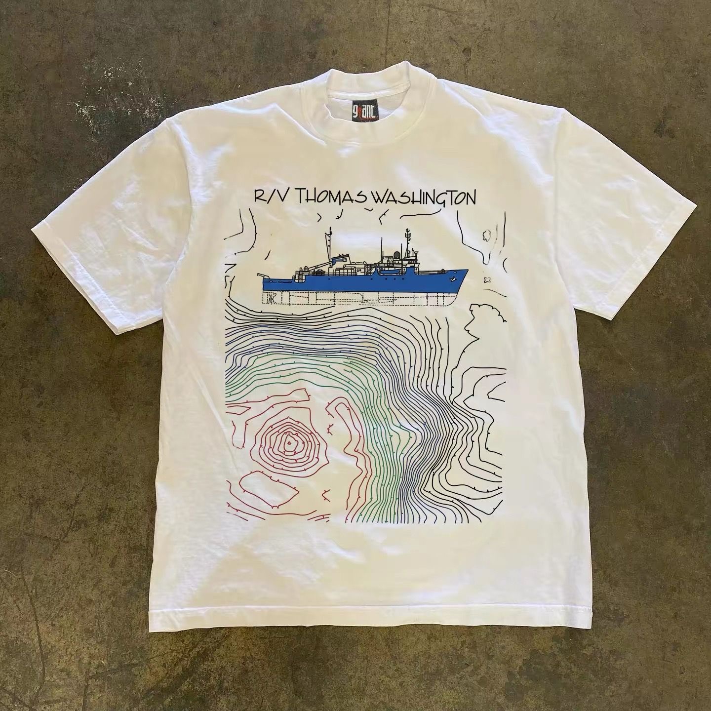 Y2K American Vintage Ocean Tee - Embroidery Normal Map recension och pris
