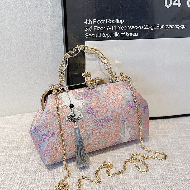 Bohemian Embroidered Shoulder  - Embroidery Ideas For Bags recension och pris