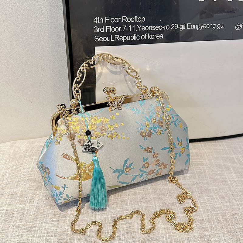 Bohemian Embroidered Shoulder  - Embroidery Ideas For Bags recension och pris